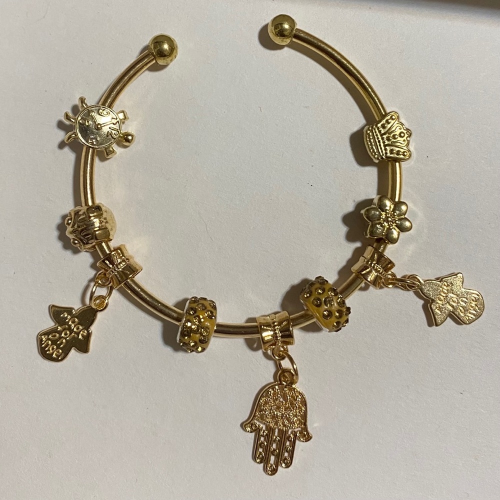 🔴CLEARANCE+SHIPPING DISCOUNT 🆓🎁NWT free add on charm bracelet